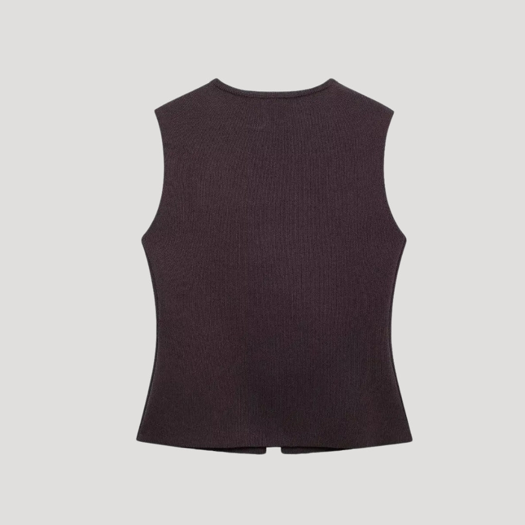 Matchande set dam – väst med plisserad kjol