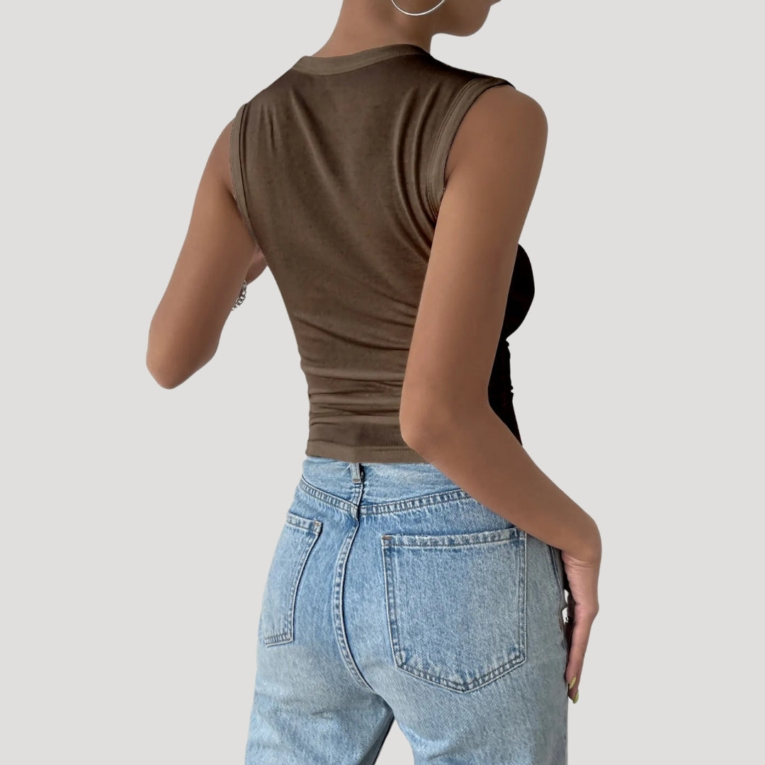 Draperad topp dam – ärmlös festtopp med hög hals