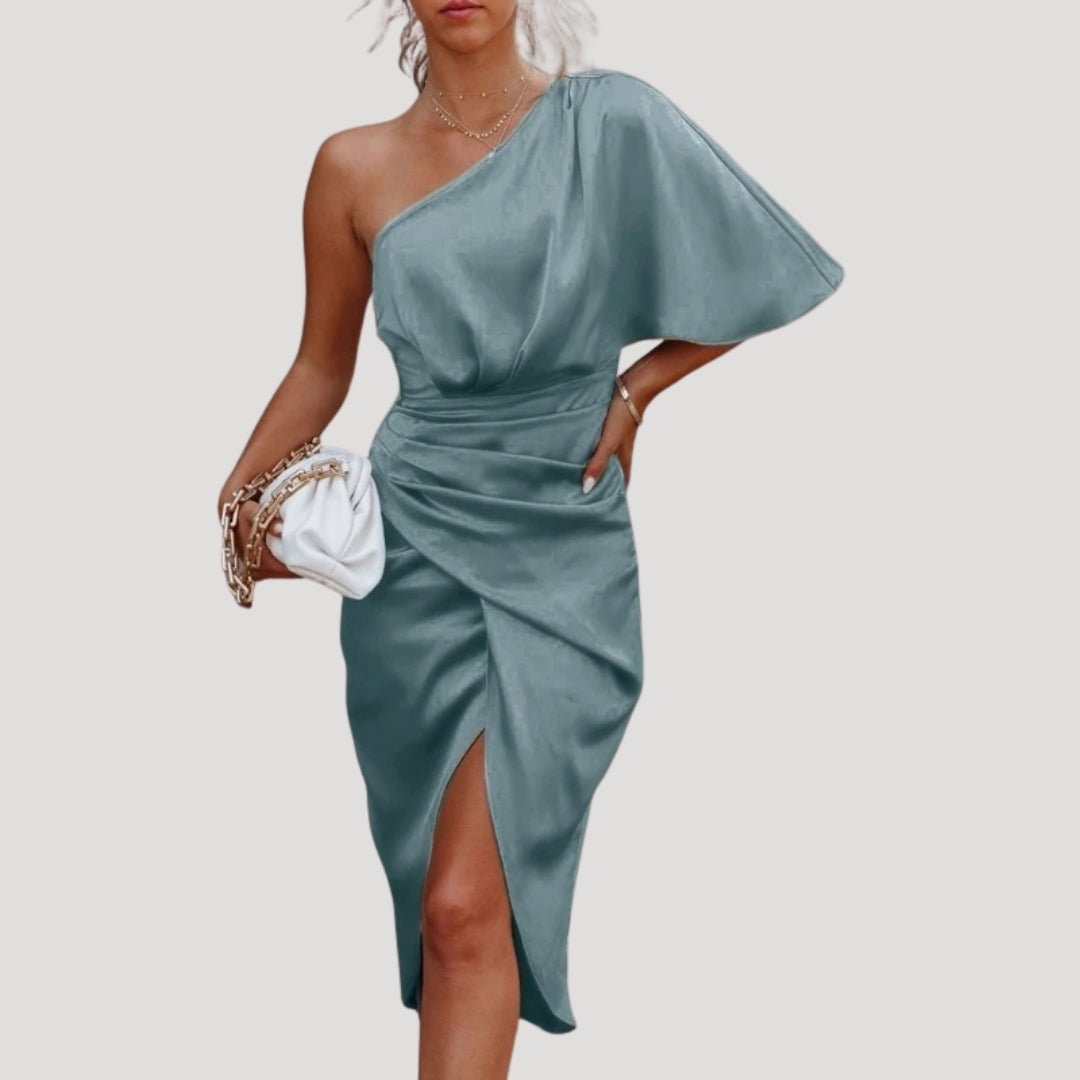 Sommarklänning dam – midiklänning med en axel och slits