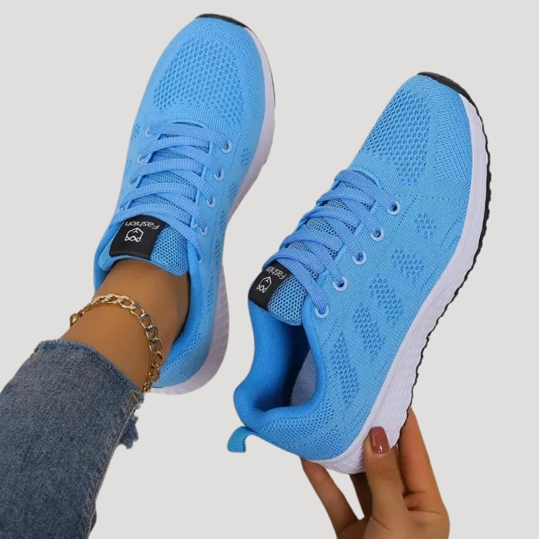 Sneakers dam – träningsskor med mesh och snörning