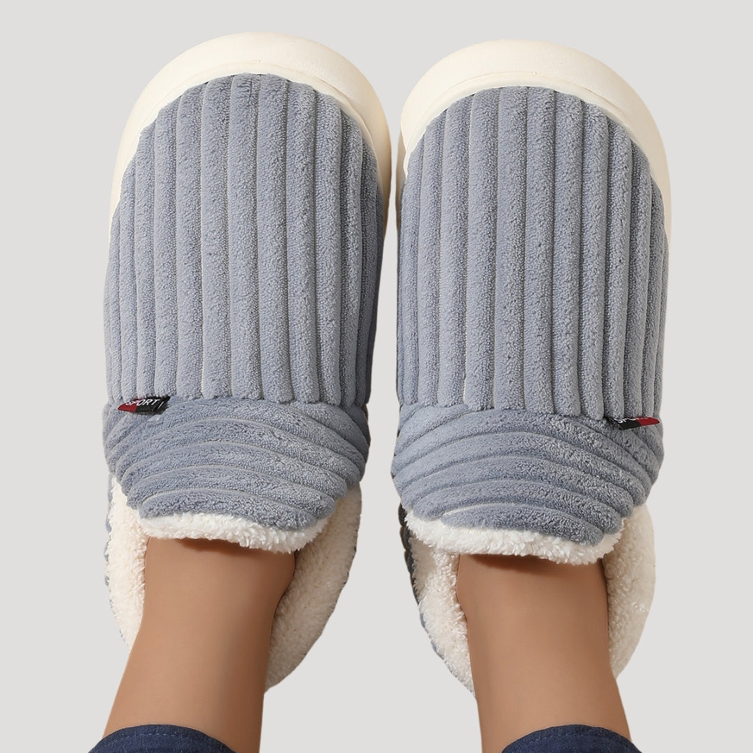Fleece-lined women's slipper boots in cozy gray. 1