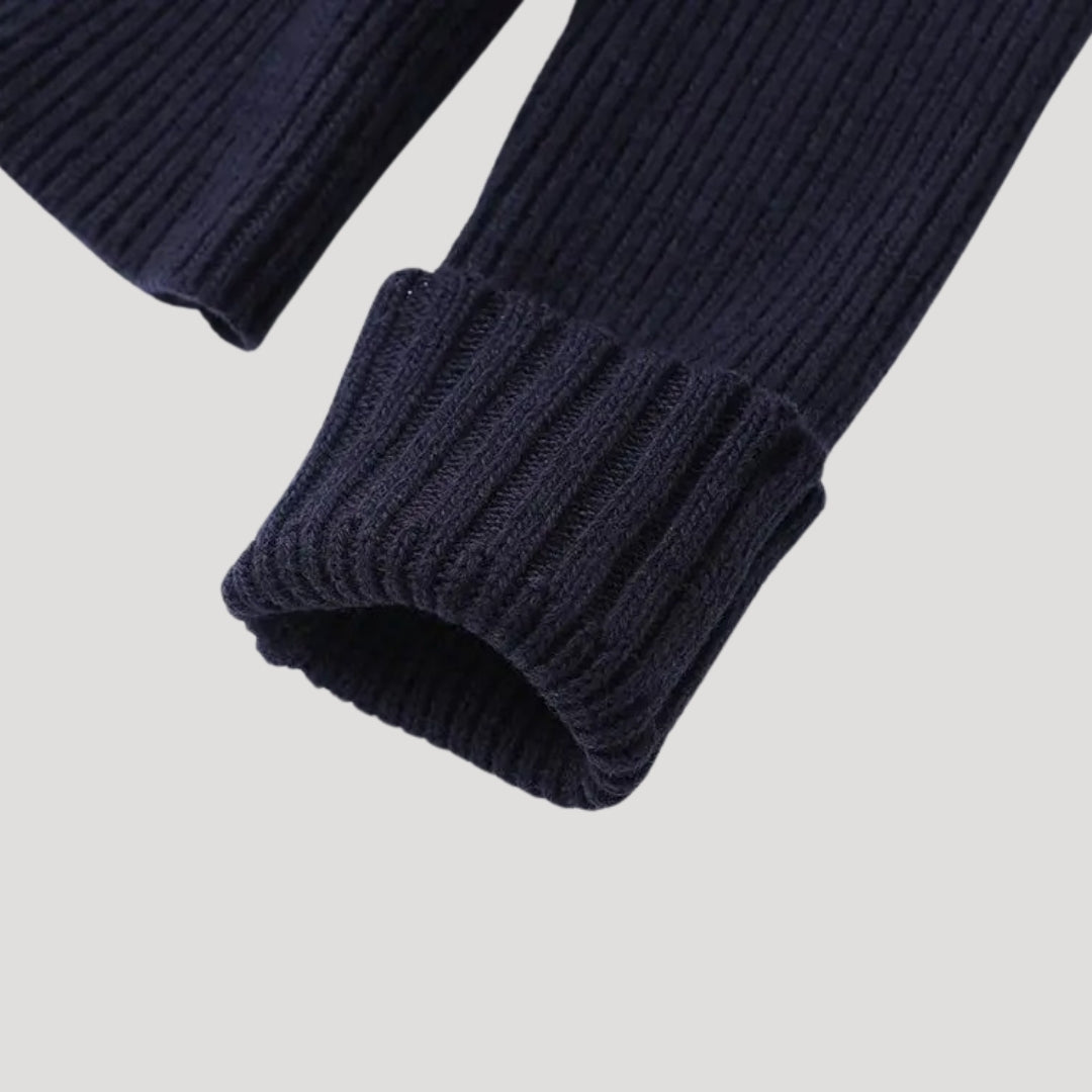 Kofta dam – mörkblå stickad cardigan med denimdetaljer