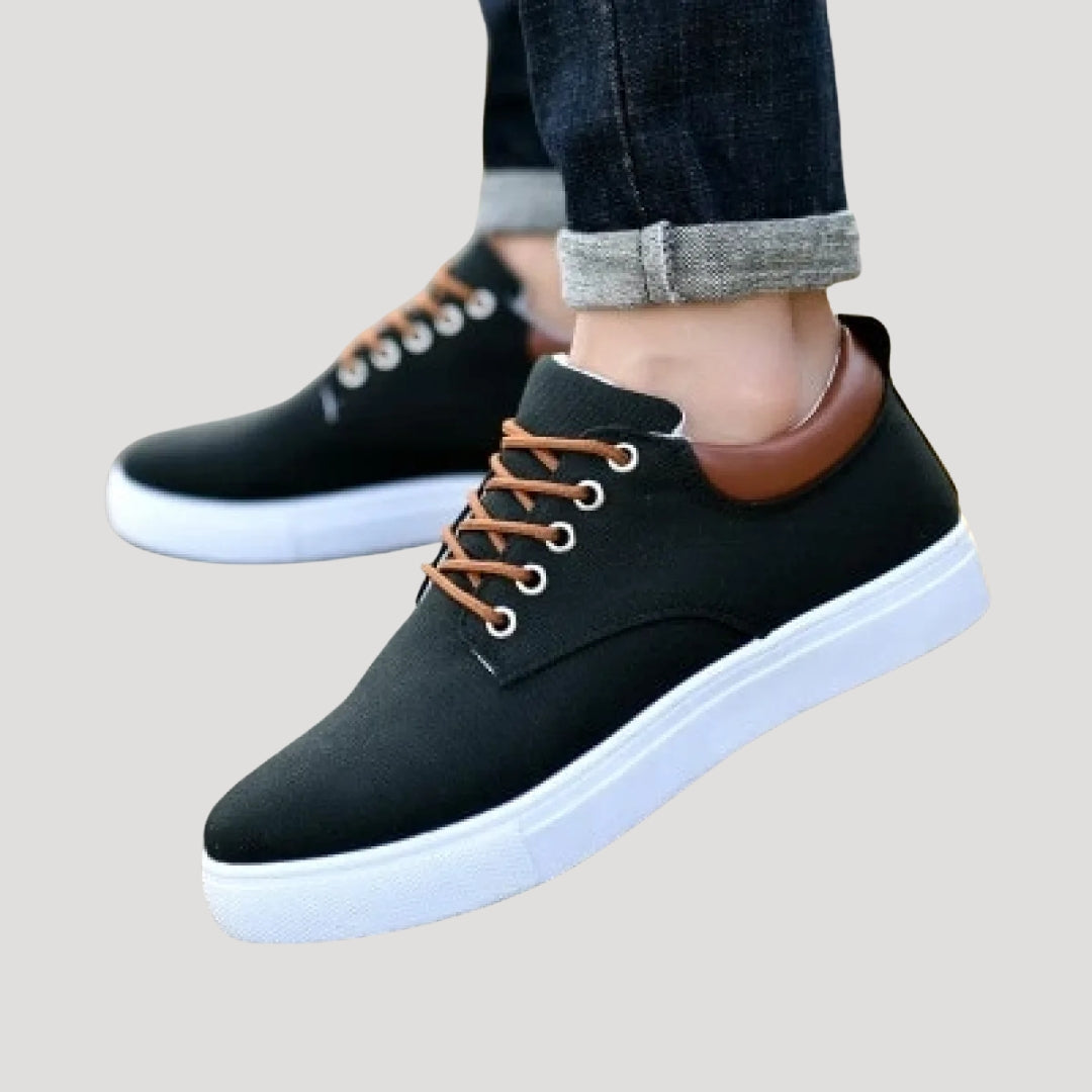 Dam sneakers i tyg med snörning låg modell
