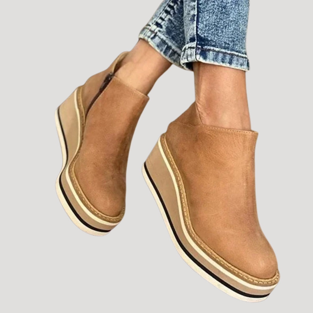 Stövletter dam med platå – boots med kilklack