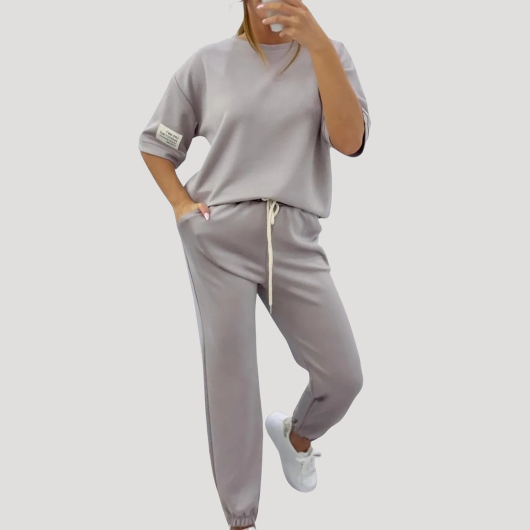 Dam mjukisset kortärmad topp och joggingbyxor mysdress