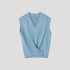 Dam stickad väst med v ringning