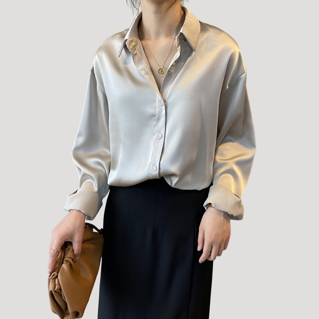 Dam sidenblus i satin långärmad skjortmodell