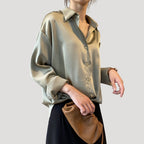 Dam sidenblus i satin långärmad skjortmodell snygga blusar elegant stil