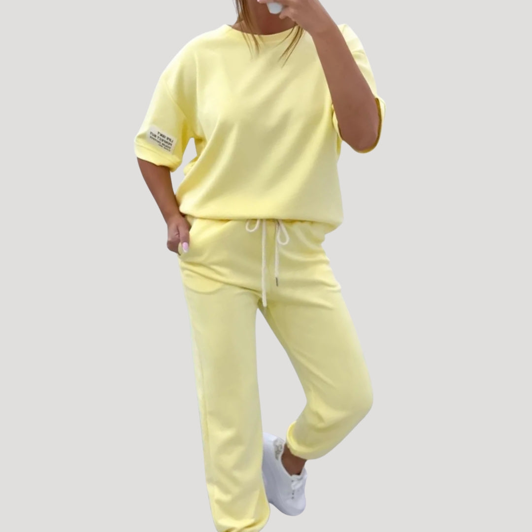 Dam mjukisset kortärmad topp och joggingbyxor mysdress