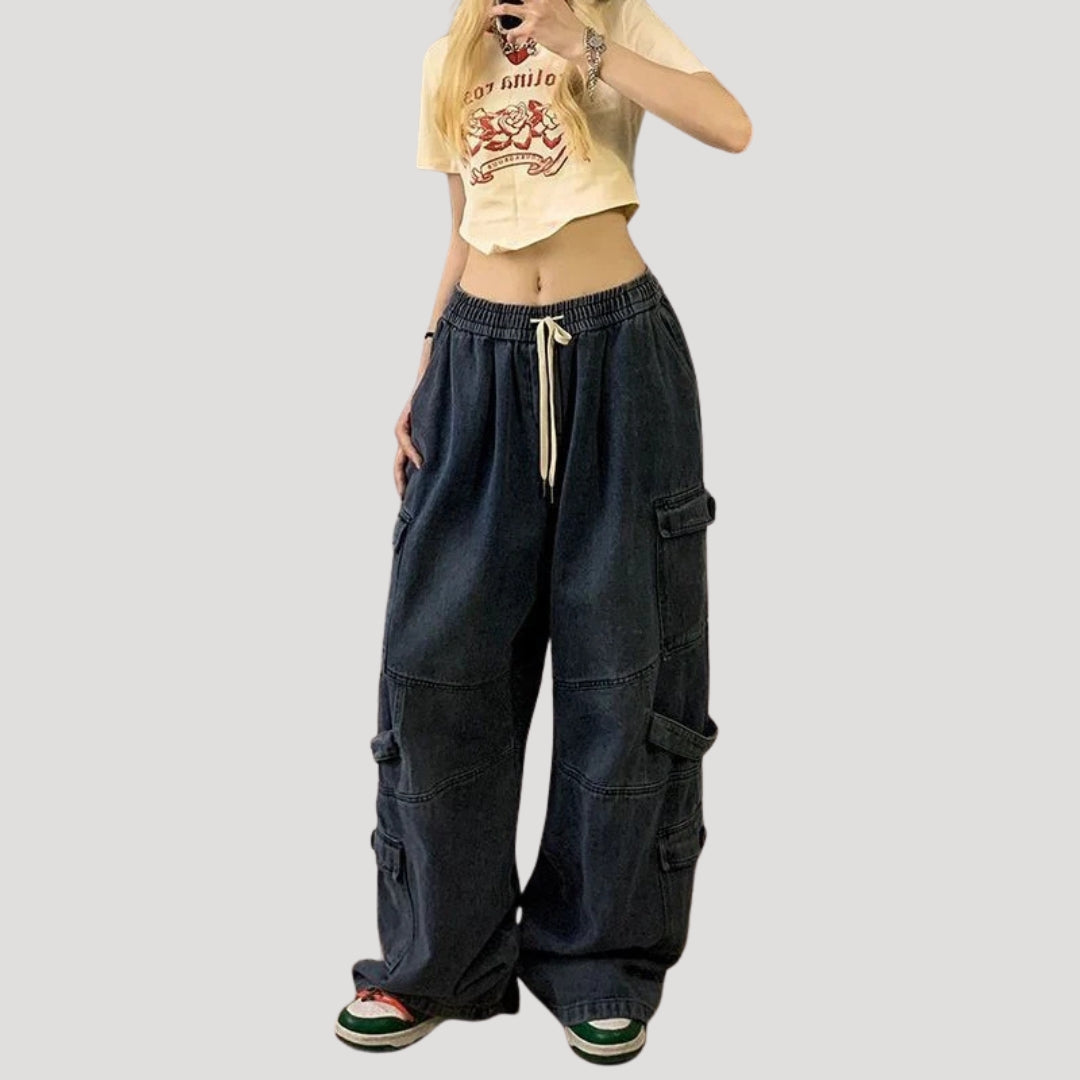 Dam mörkblå baggy cargojeans med vida ben och lös passform