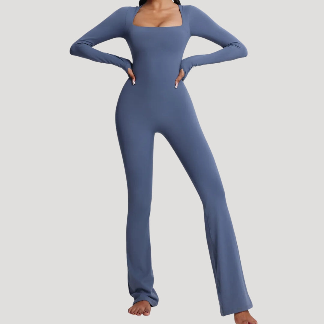 Dam långärmad jumpsuit med utsvängda ben