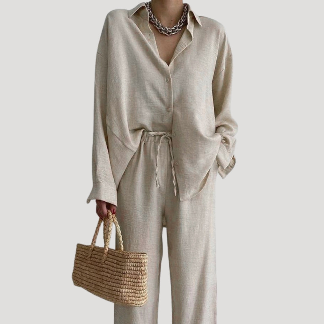 Dam tvådelat linneset med skjorta och byxor