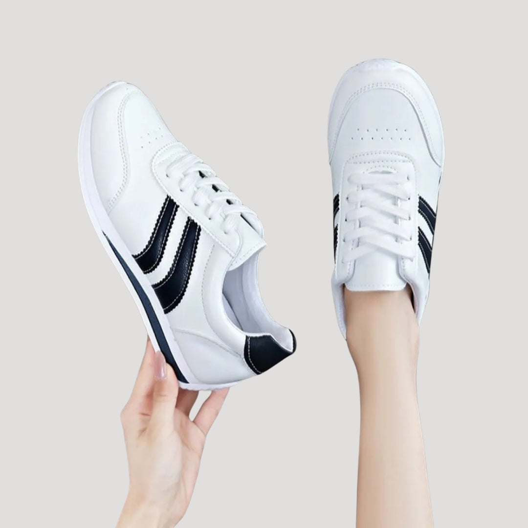 Dam sneakers med snörning och låg profil