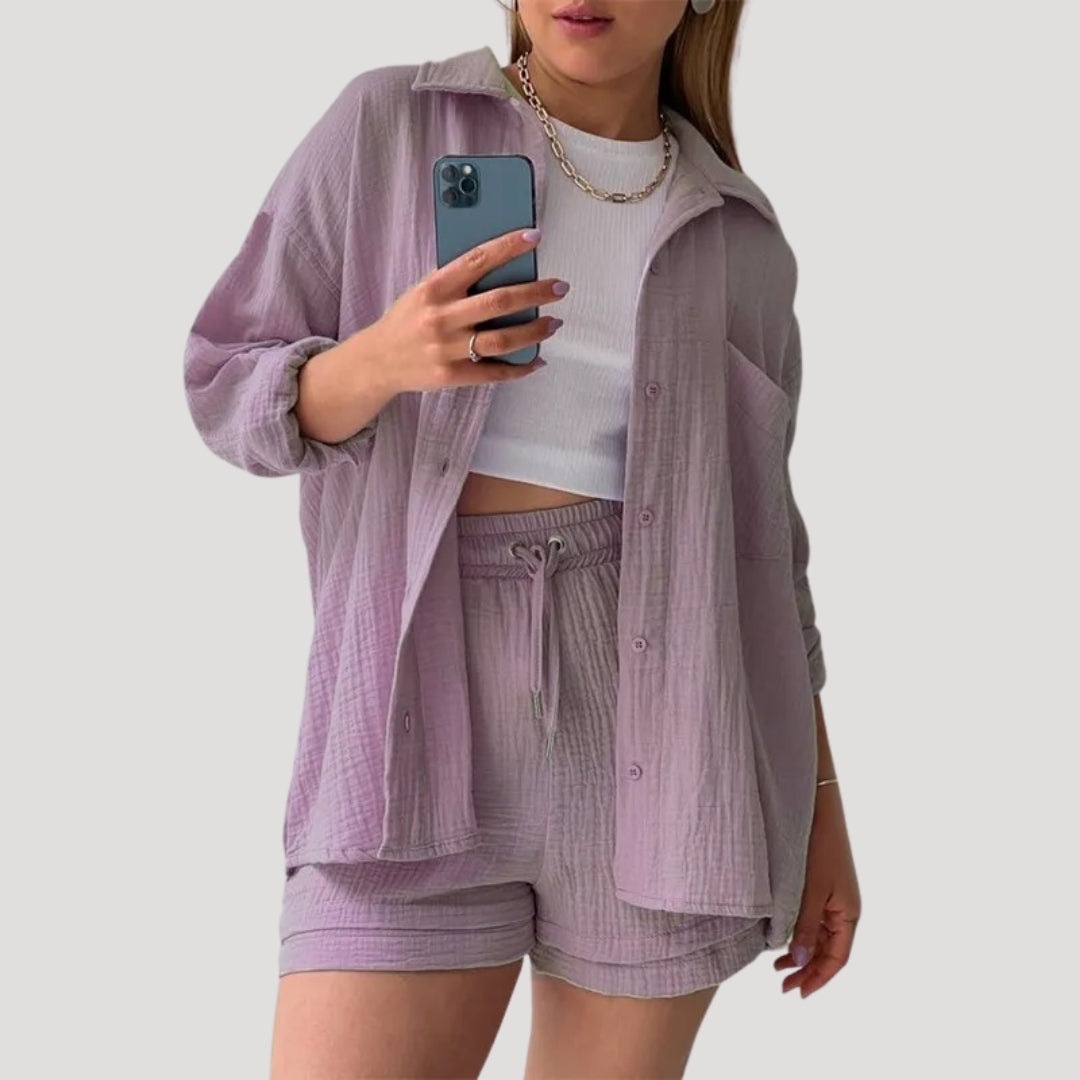 Dam tvådelat set med skjorta och shorts