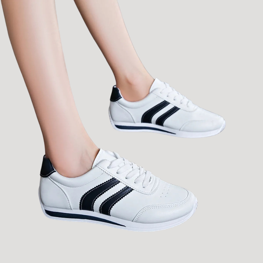 Dam sneakers med snörning och låg profil