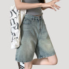 Dam jeansshorts i knälång modell med hög midja