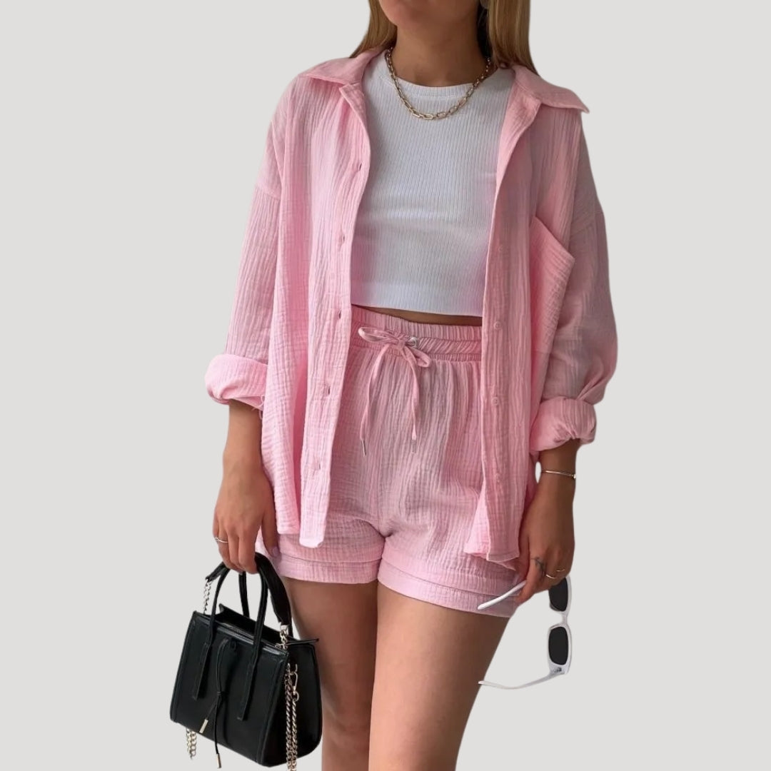 Dam tvådelat set med skjorta och shorts