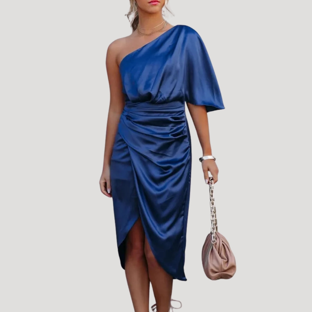 Dam elegant draperad midiklänning fest asymmetrisk stil