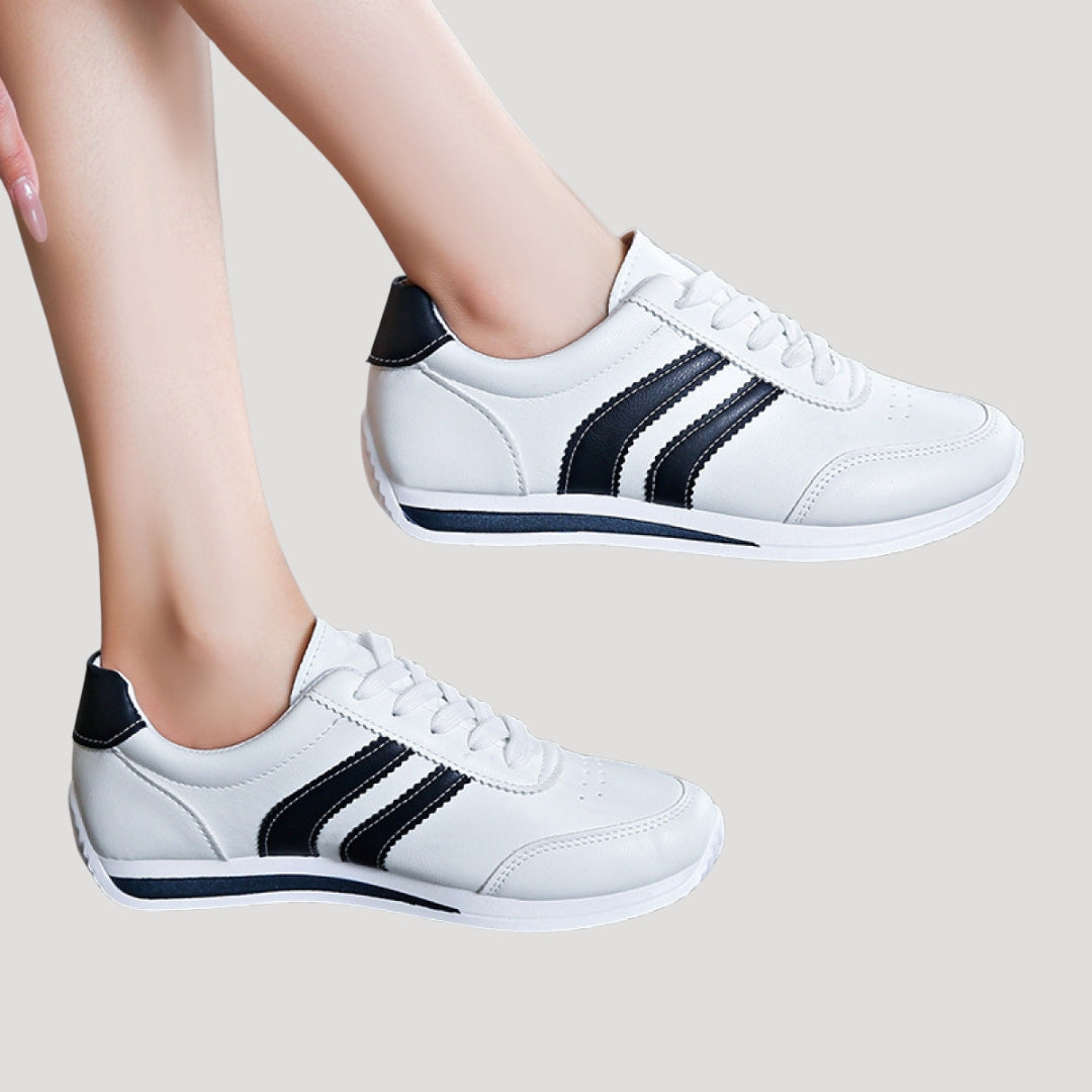 Dam sneakers med snörning och låg profil