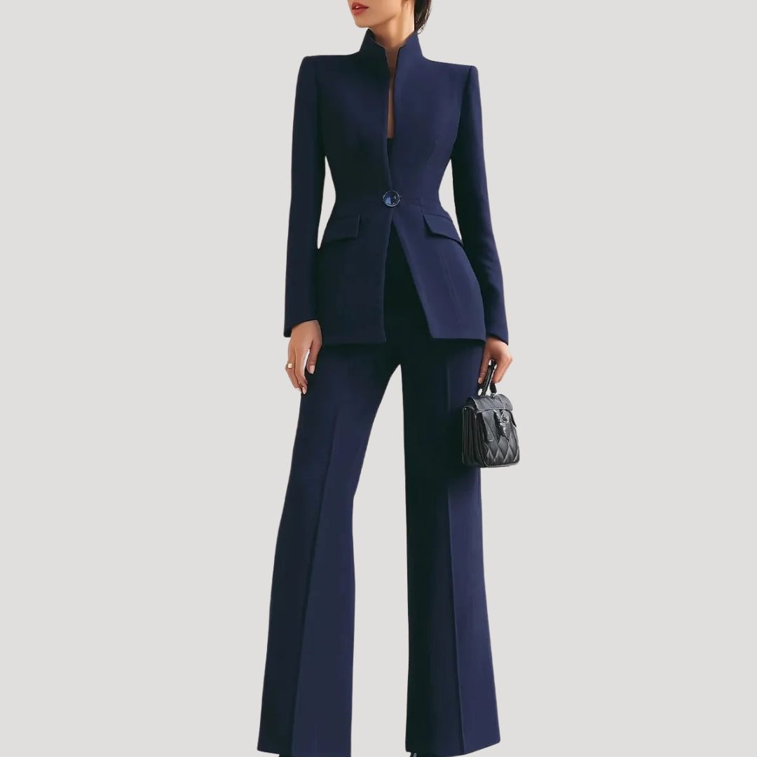 Dam kostym set med figursydd kavaj och vida byxor elegant