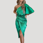 Dam elegant draperad midiklänning fest asymmetrisk stil