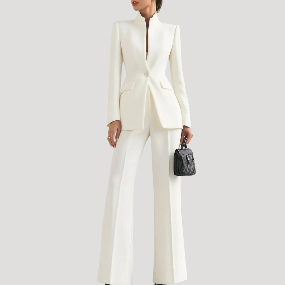 Dam kostym set med figursydd kavaj och vida byxor elegant