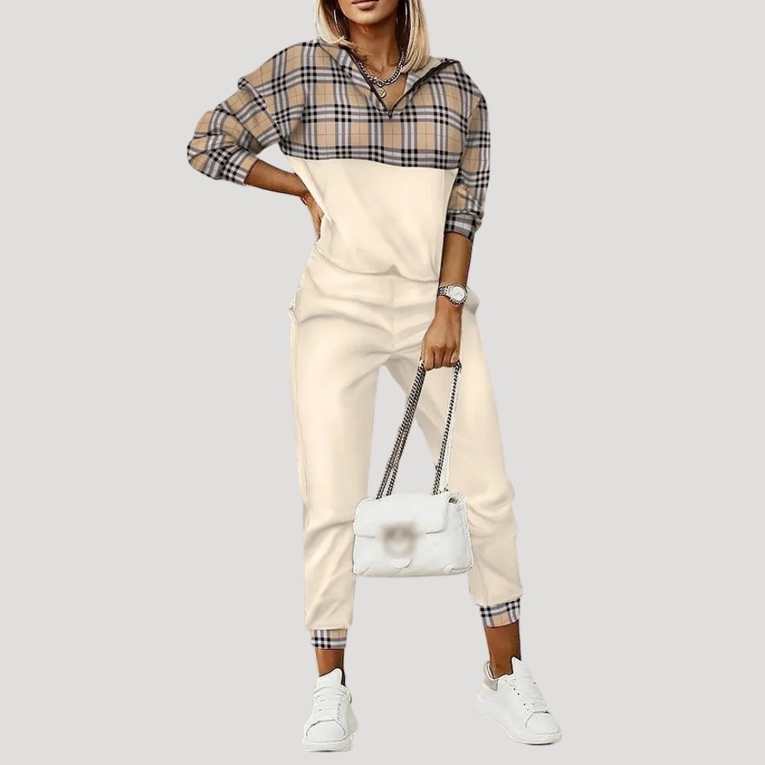 Dam mjukisset i matchande tvådelat långärmat byxset