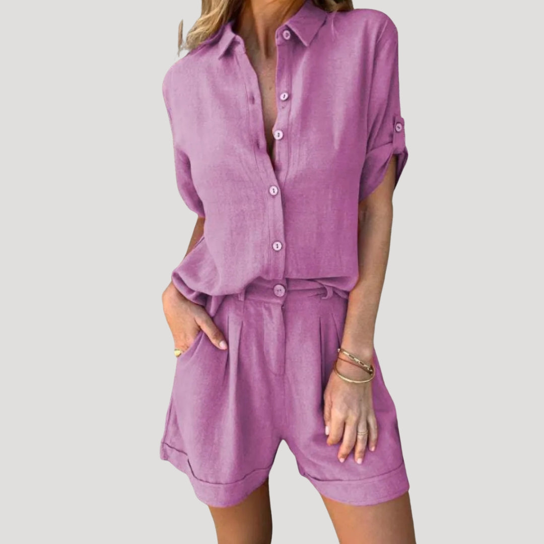 Dam tvådelat set med skjorta och shorts