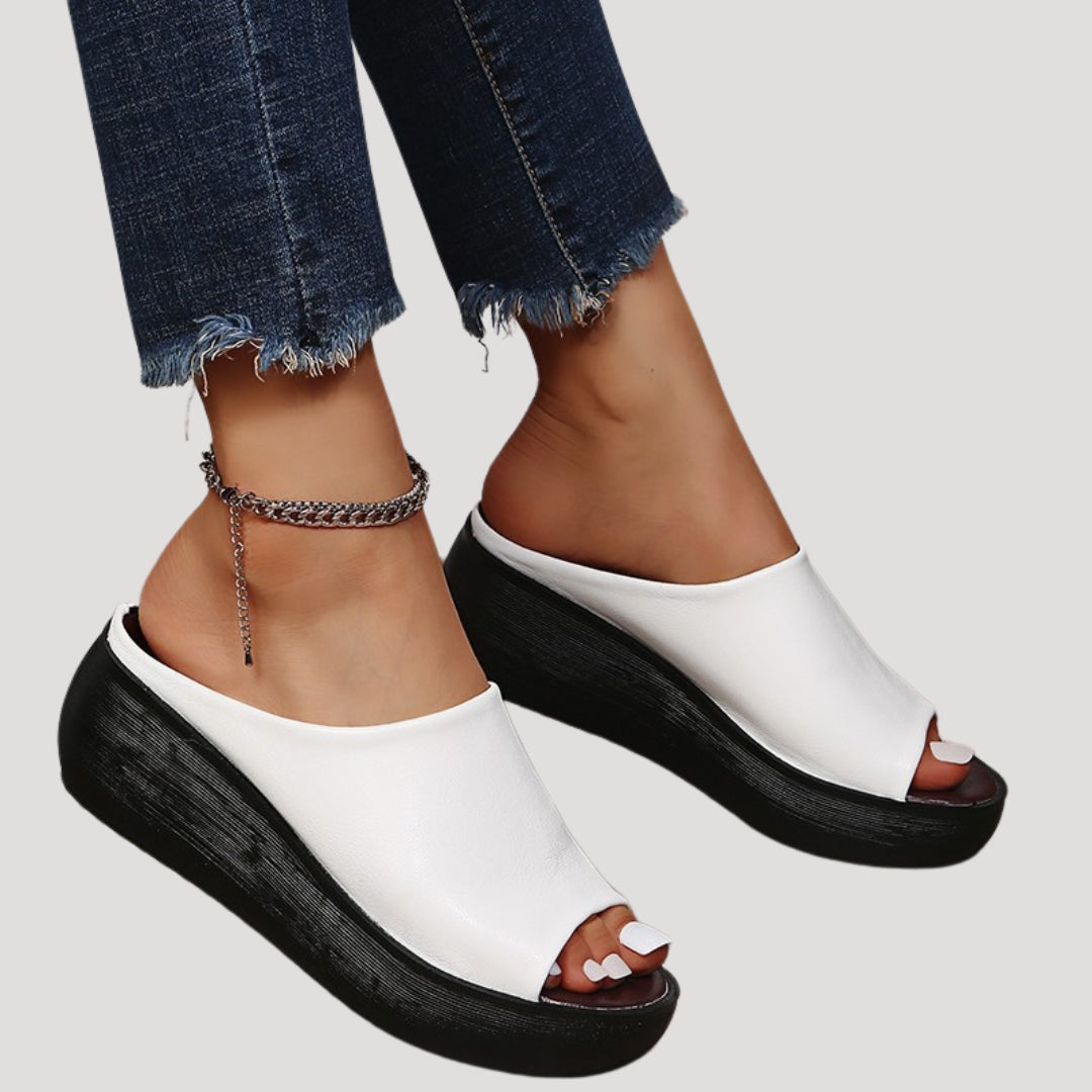 Dam slip in platåsandal med öppen tå