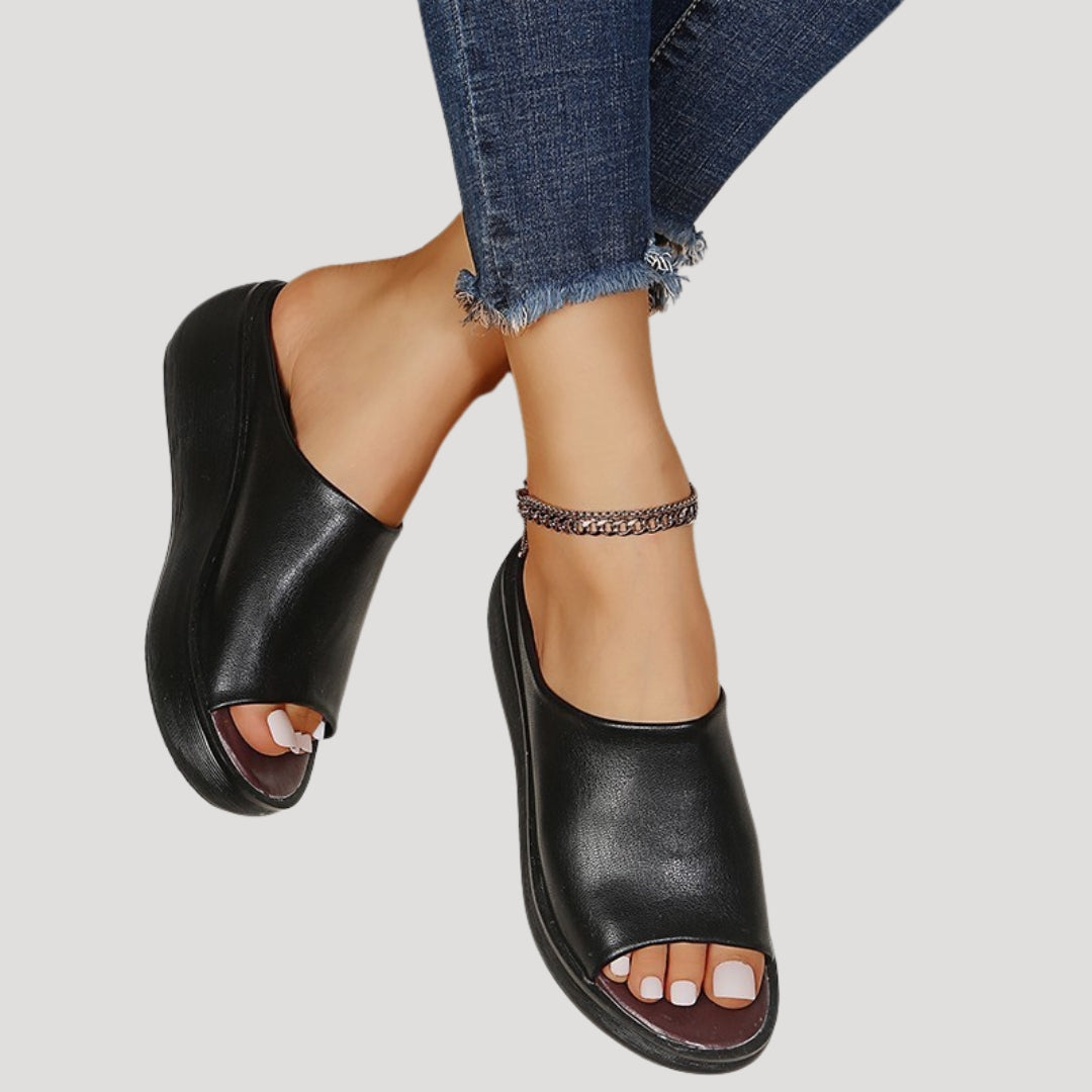 Dam slip in platåsandal med öppen tå