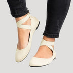 Damballerinaskor med rem för våren