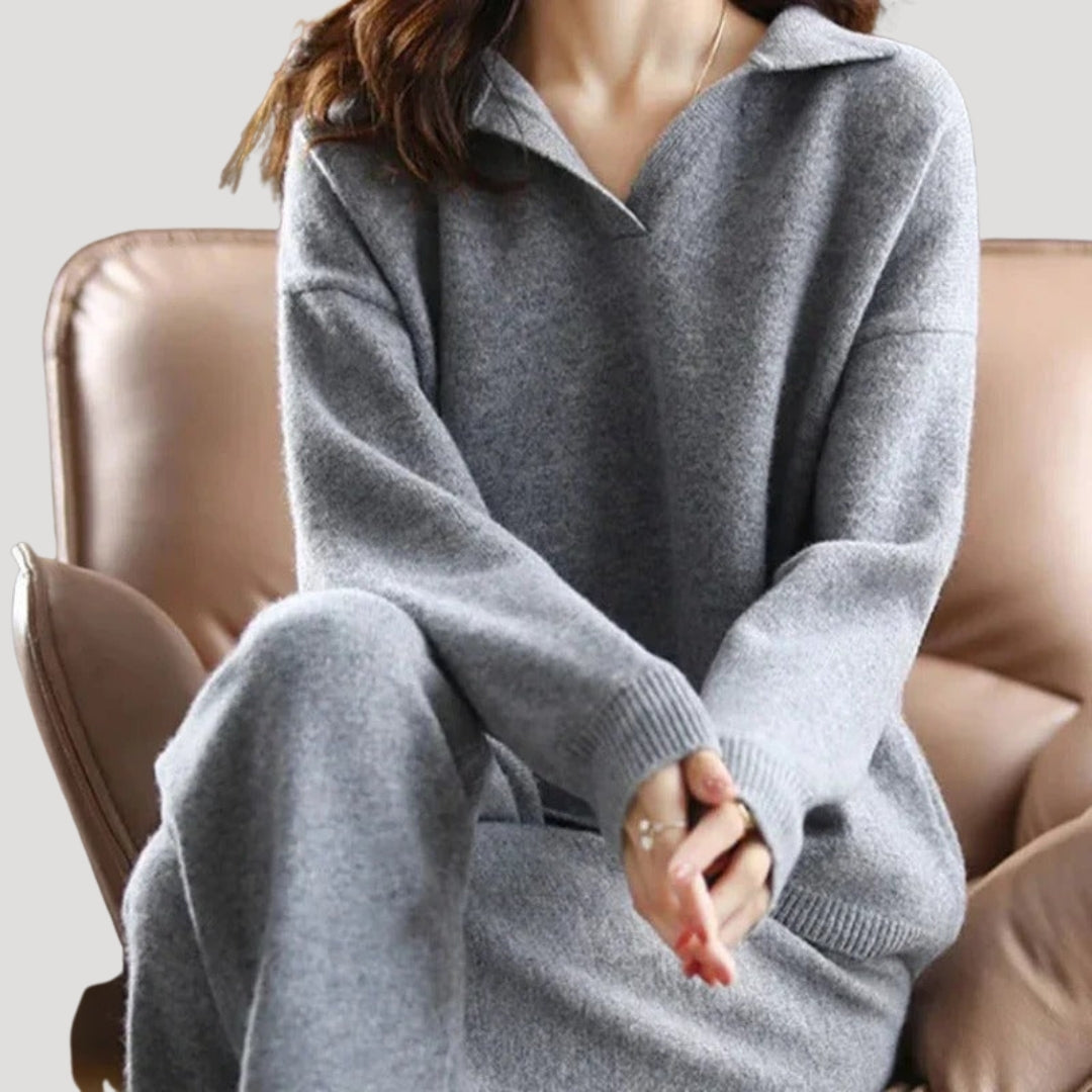 Dam stickat set med tröja med krage