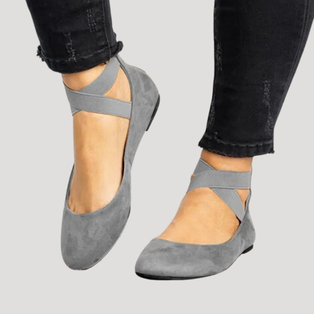 Damballerinaskor med rem för våren