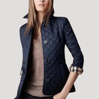 Dam lätt quiltad sommarjacka med knappstängning 3