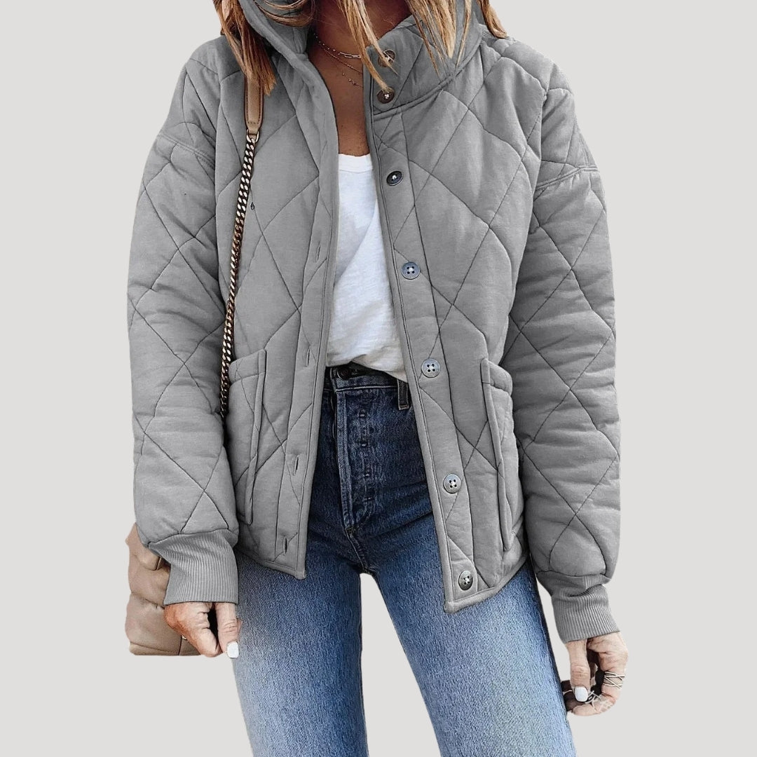 Vadderad quiltad bomberjacka i grön med dragkedja och fickor. 4