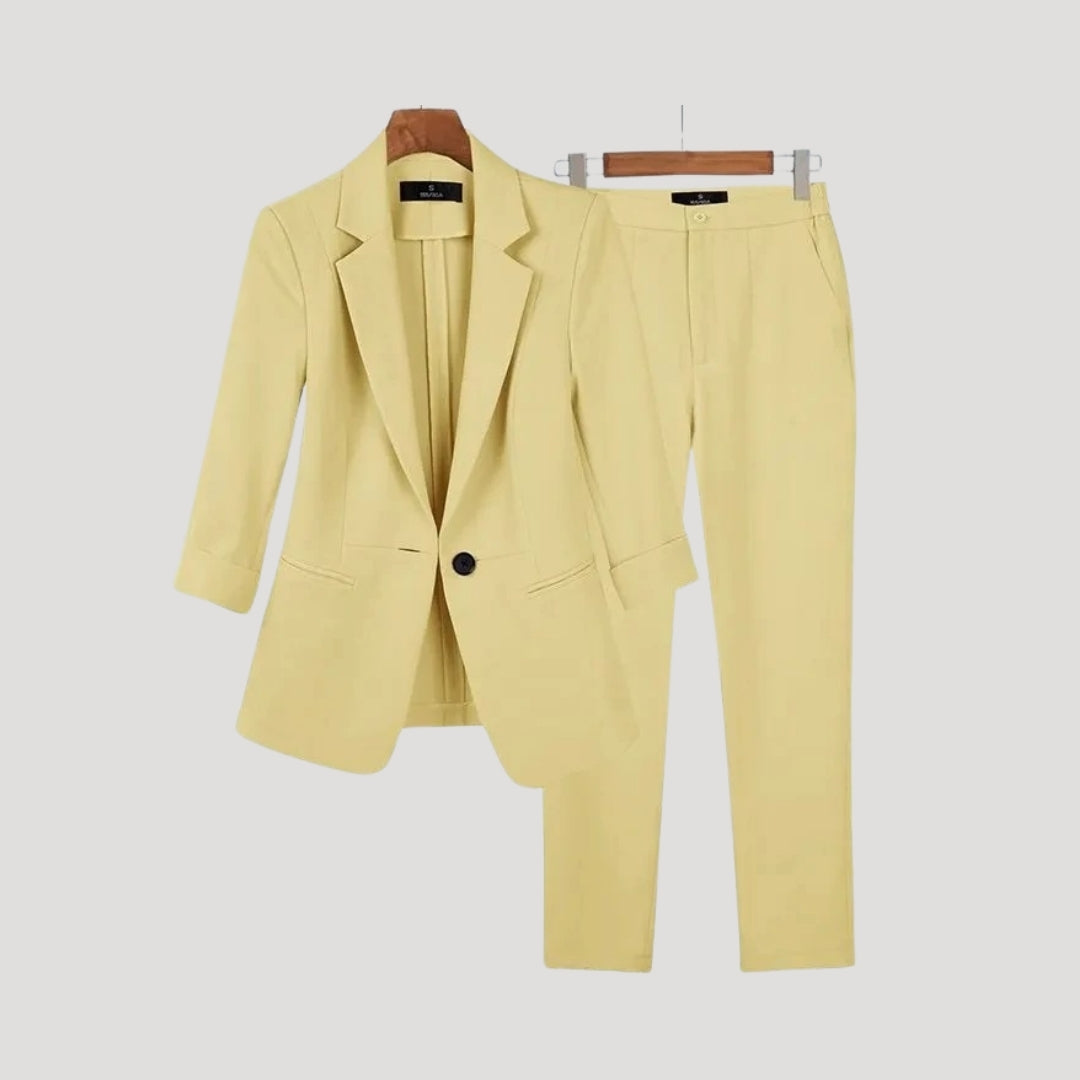 Dam skräddarsydd kavaj och byxor för kontor