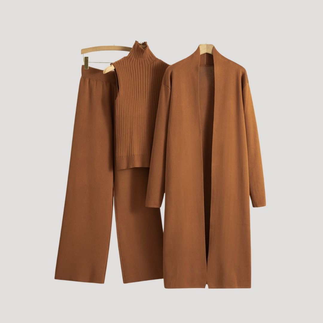 Dam stickad lång kofta med polokrage för vinter