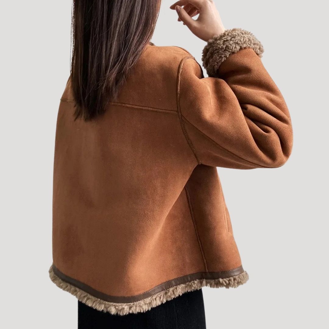 Dam teddy vinterjacka med knäppning för kalla dagar