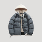 Herr svart pufferjacka quiltad med huva för vinterbruk