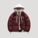 Herr svart pufferjacka quiltad med huva för vinterbruk