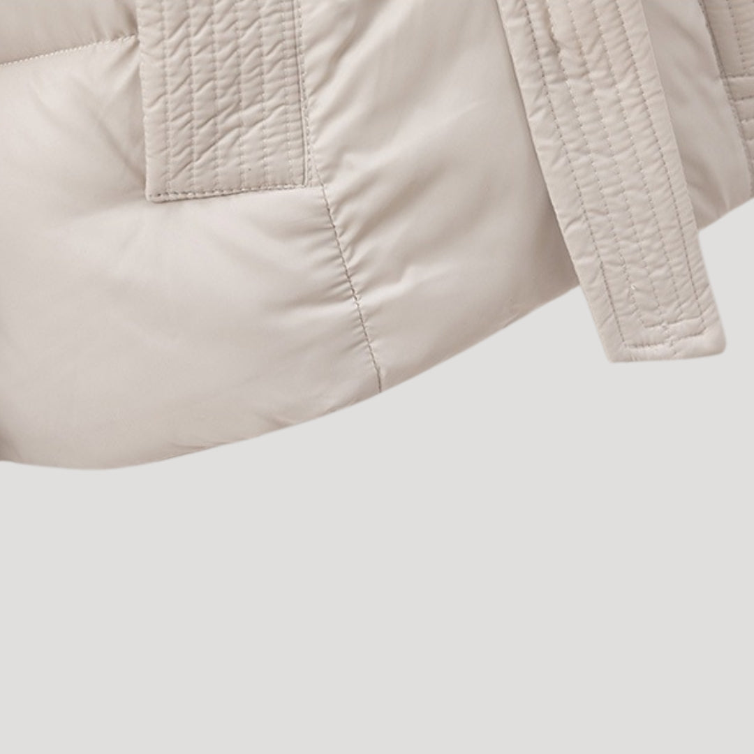 Vinterjacka för kvinnor, svart, pufferdesign med huva och bälte. 6